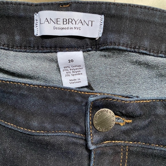Lane Bryant Curvy Fit High rise Crop Jeans - Picture 3 of 3